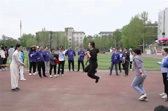 61 61